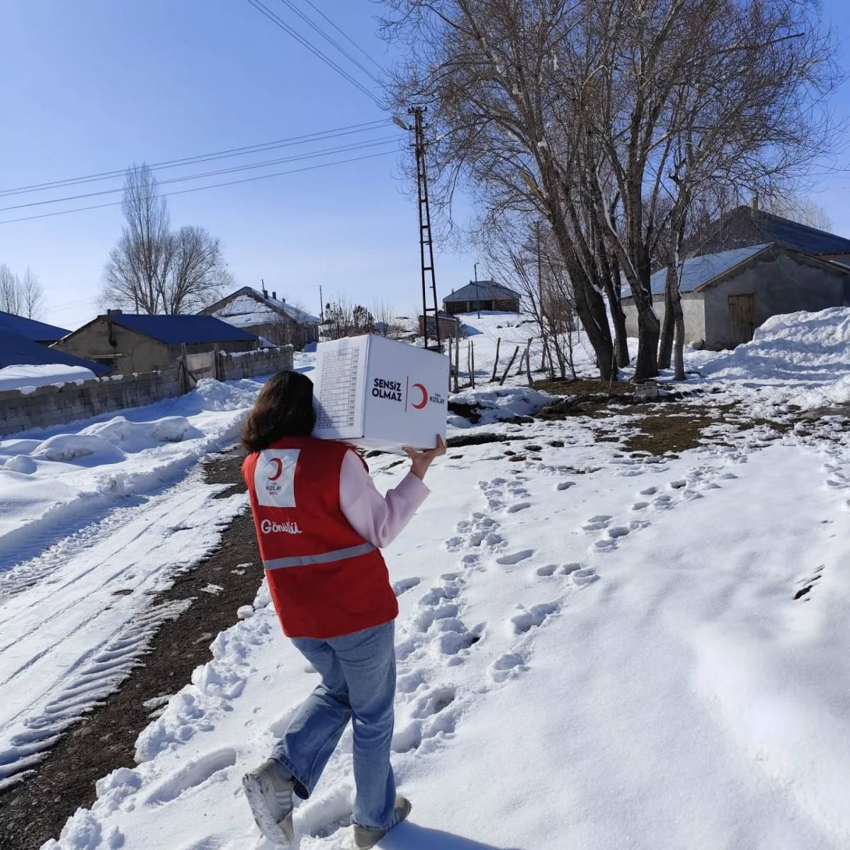 Patnos Kızılay Dedeli Belediyesi ve Değirmendüzü Köyünü Zİyaret Etti