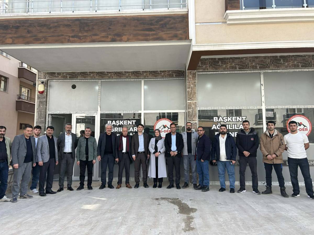 Başkent Ağrılılar Derneğinin Katkılarıyla Husumetli Aileler Barıştı