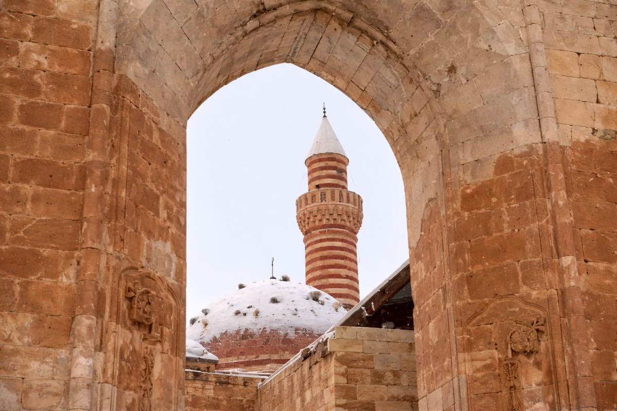 İshak Paşa Sarayı’nda kışın en güzel hali