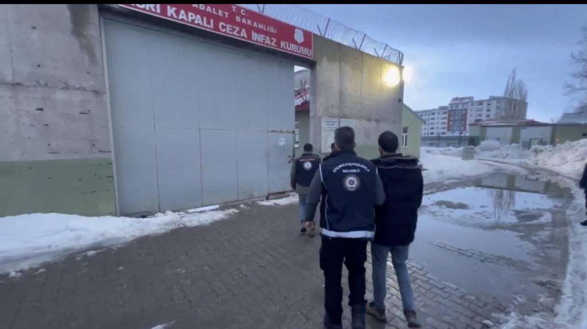 Ağrı’da göçmen kaçakçılığına dev operasyon