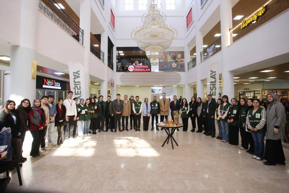 Danışanların hazırladığı eserler AİÇÜ’de sergilendi