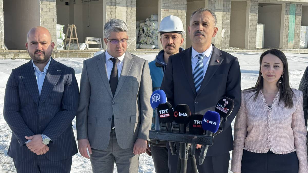 Ağrı’da deprem izolatörlü ilk hastane yükseliyor