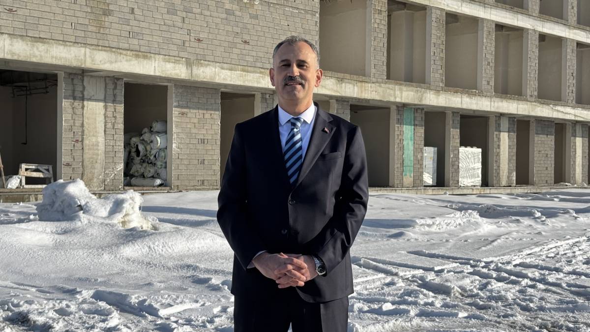 Ağrı’da deprem izolatörlü ilk hastane yükseliyor