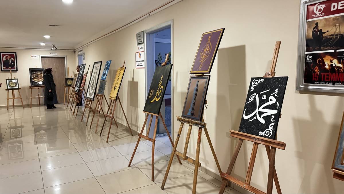 Peygamber Efendimizin doğumunun 1500. yılına özel sergi Ağrı’da açıldı