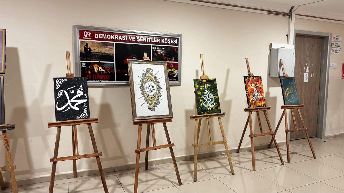 Peygamber Efendimizin doğumunun 1500. yılına özel sergi Ağrı’da açıldı