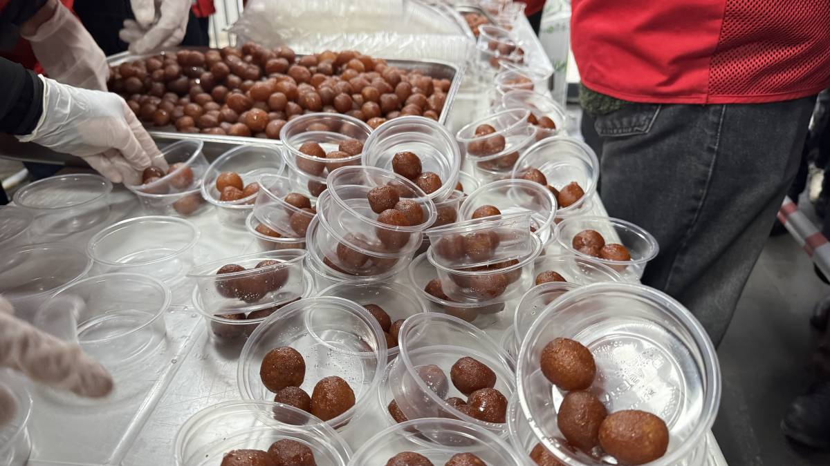 Kızılay’dan Ağrı’da Kadir Gecesi’nde 5 Bin Kişilik Lokma Dağıtımı