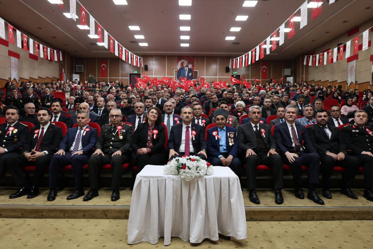 Ağrı’da Çanakkale ruhu yeniden yaşatıldı