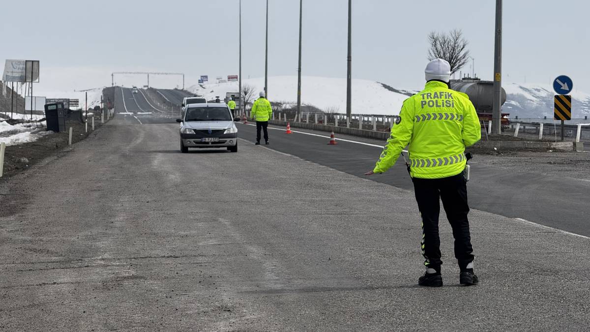 Ağrı’da bayram öncesi tedbirler artırıldı: 4 bin personel sahada