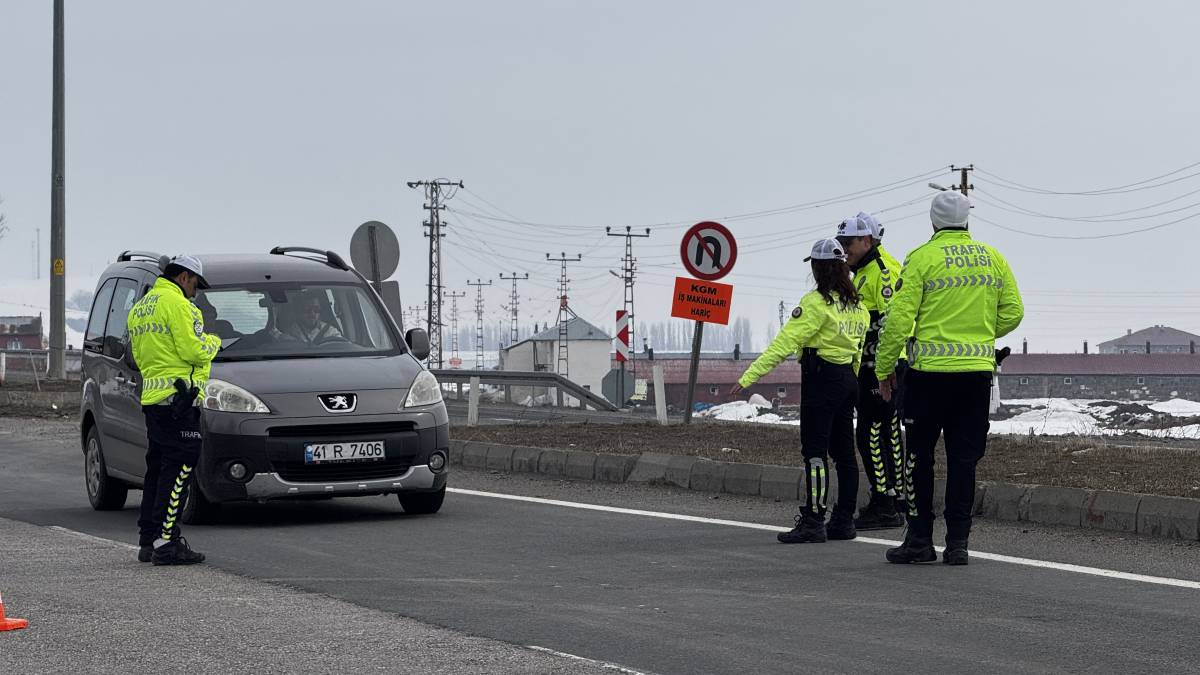 Ağrı’da bayram öncesi tedbirler artırıldı: 4 bin personel sahada