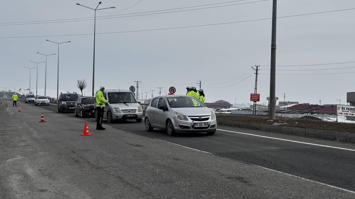 Ağrı’da bayram öncesi tedbirler artırıldı: 4 bin personel sahada