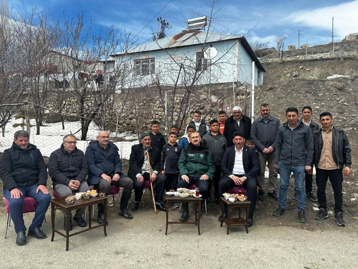 Ağrı valisi Bozkurt: “Devlet her zaman vatandaşının yanında”