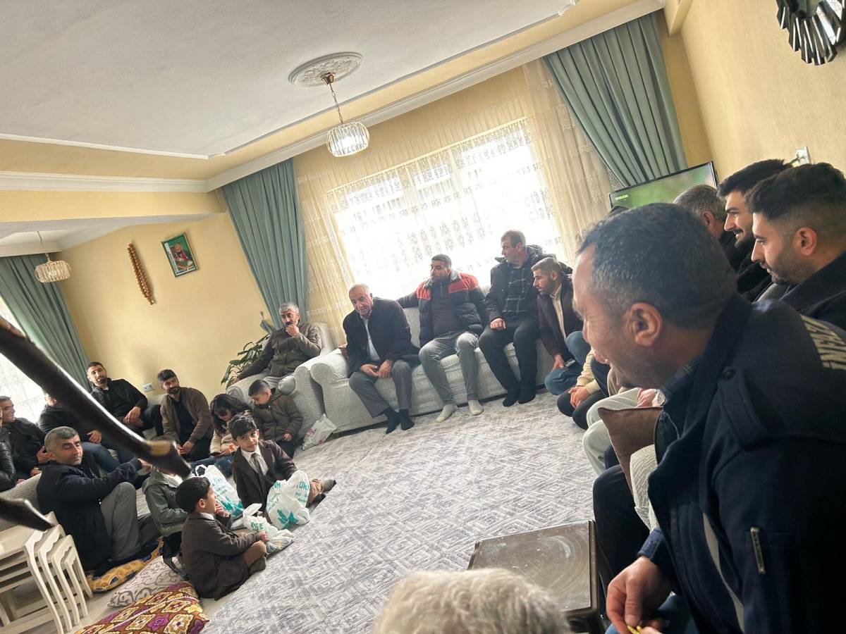 Erciş'te Ramazan Bayramı'nda da Gelenek Devam Ediyor