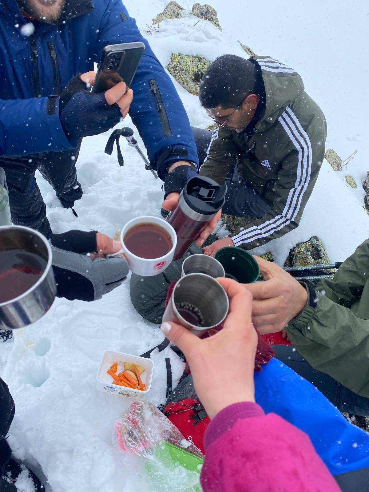 Dağcıların Zorlu İlkbahar Yürüyüşü