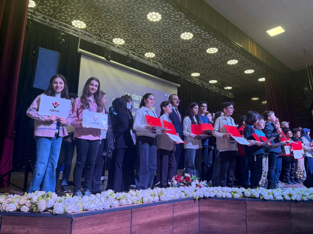 Ağrı, TÜBİTAK yolunda iki projeyle Türkiye finallerinde