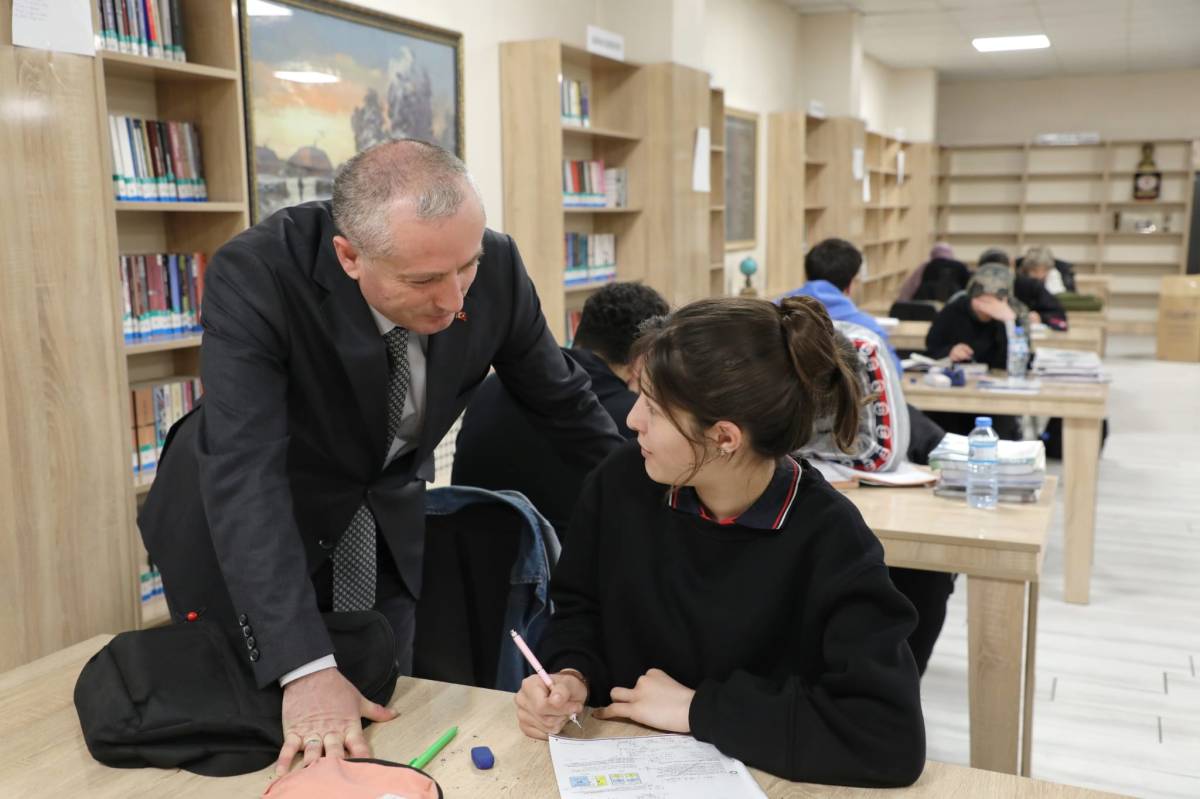 Ağrı’da 12. Sınıflara Yoğun Sınav Mesaisi
