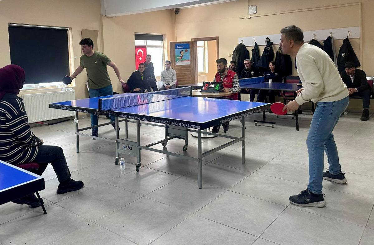 Hamur’da Polis Haftası Spor Etkinliğiyle Kutlandı