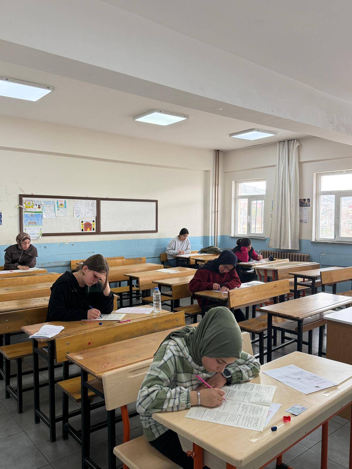 Patnos’ta Umre Ödüllü Bilgi Yarışması Yoğun Katılımla Gerçekleştirildi