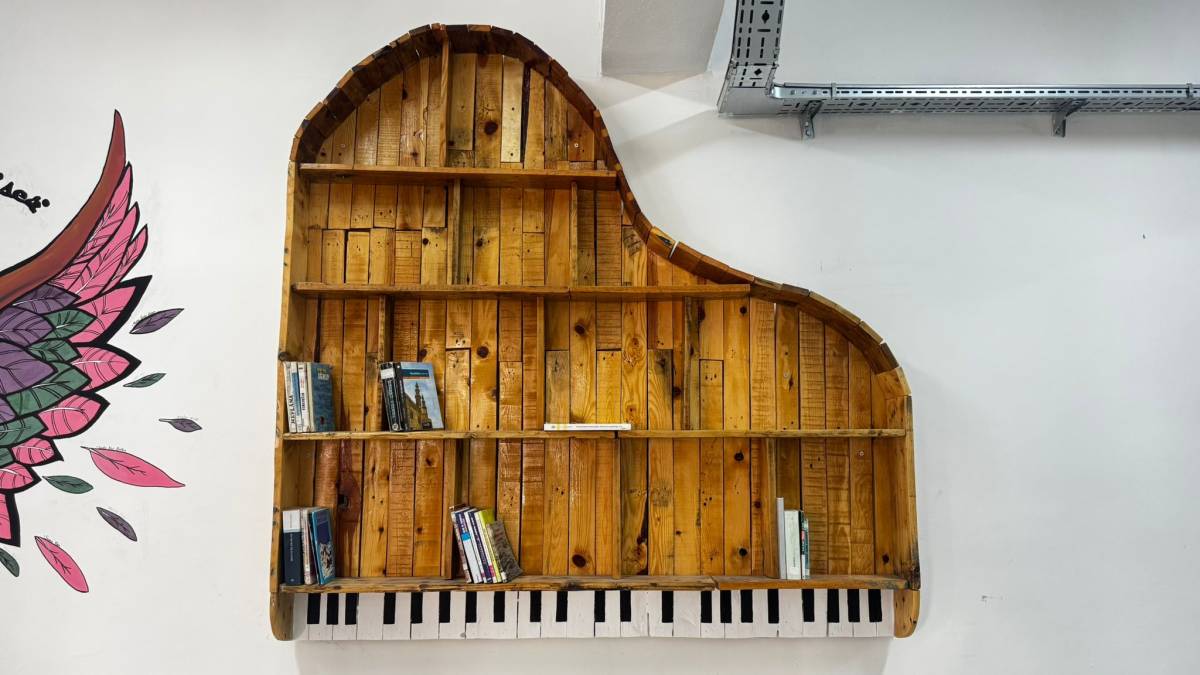 Ağrı'da Atık Malzemelerden Kütüphane Kuruldu (Videolu Haber)