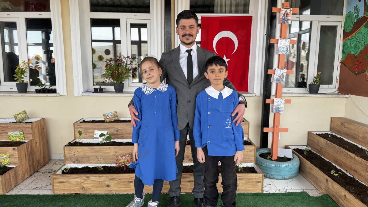 Ağrı’da öğrenciler “Tarım Sınıfı” ile üretimi öğreniyor