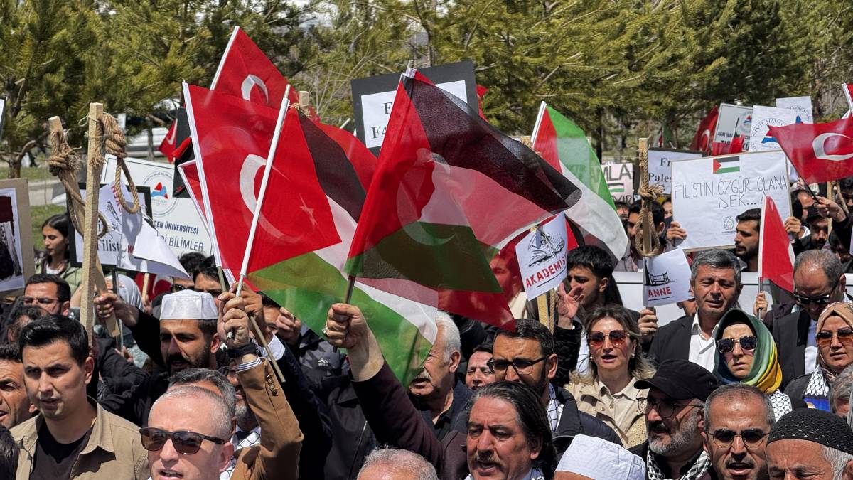 Ağrı Filistin için tek yürek oldu