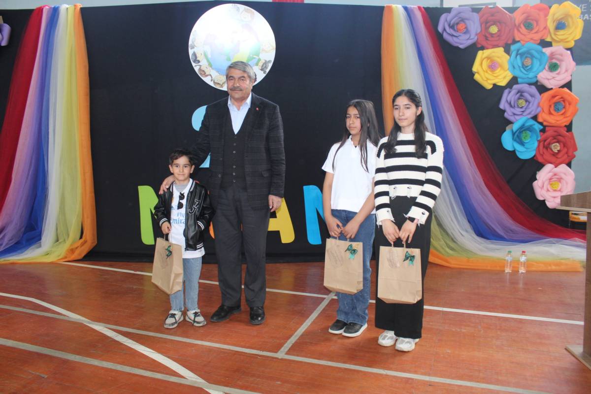 Patnos'ta 23 Nisan Coşkuyla Kutlandı