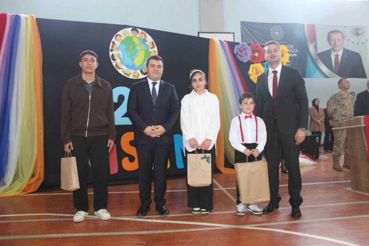 Patnos'ta 23 Nisan Coşkuyla Kutlandı