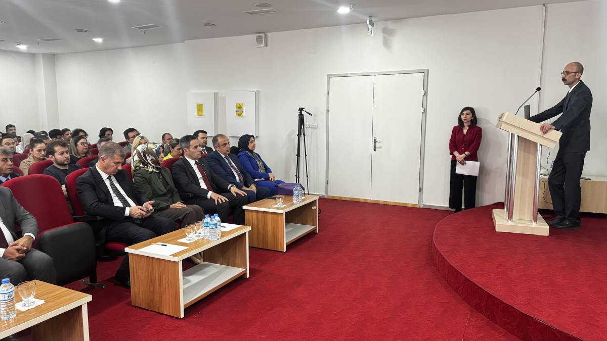 Ağrı’da zebra balıklarıyla hastalıklara umut aranacak