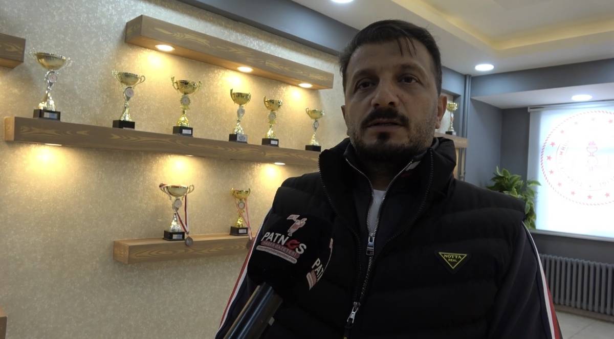 Ağrı’nın kızları Türkiye şampiyonluğu için hazırlanıyor