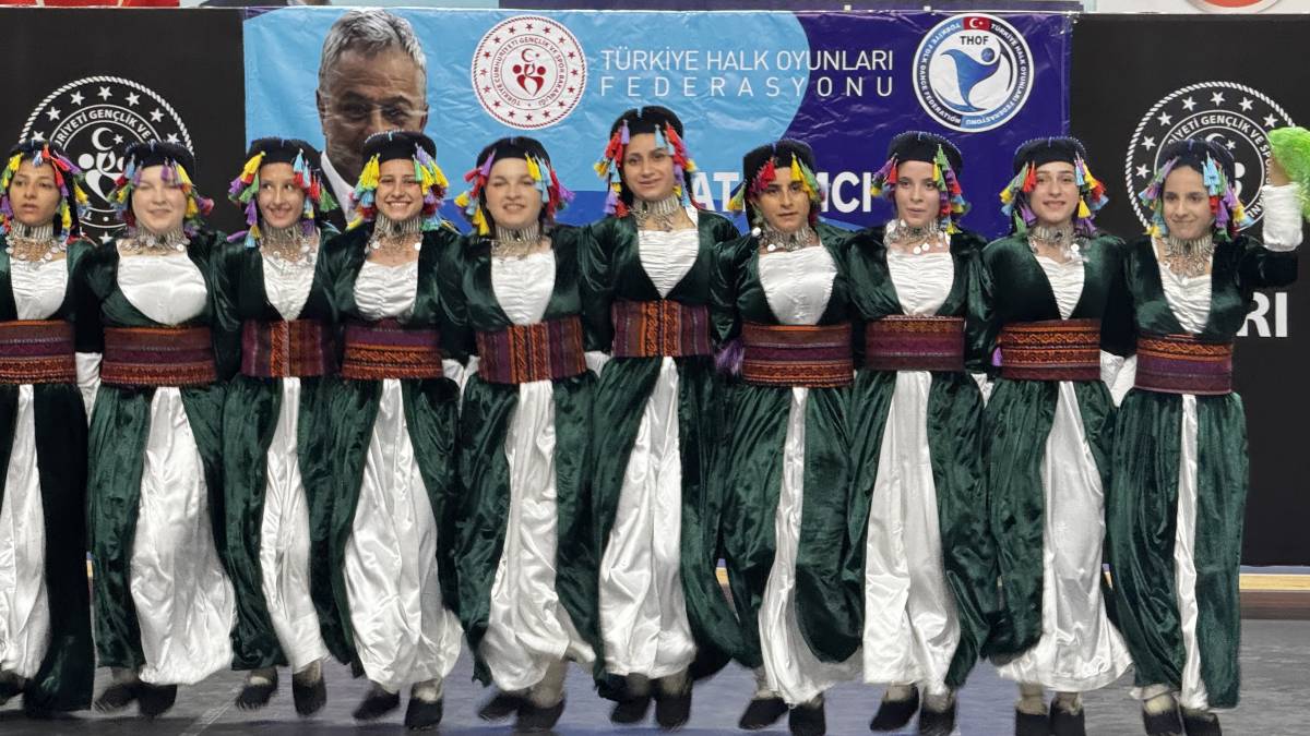 11 ilden yüzlerce sporcu Ağrı’da yarıştı