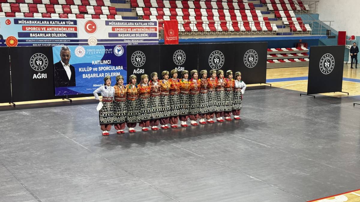 11 ilden yüzlerce sporcu Ağrı’da yarıştı