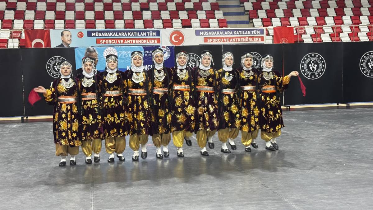 11 ilden yüzlerce sporcu Ağrı’da yarıştı