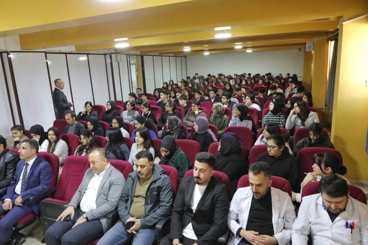 Ağrı Milli Eğitim Müdürü Kökrek’ten YKS’ye hazırlanan öğrencilere tavsiyeler