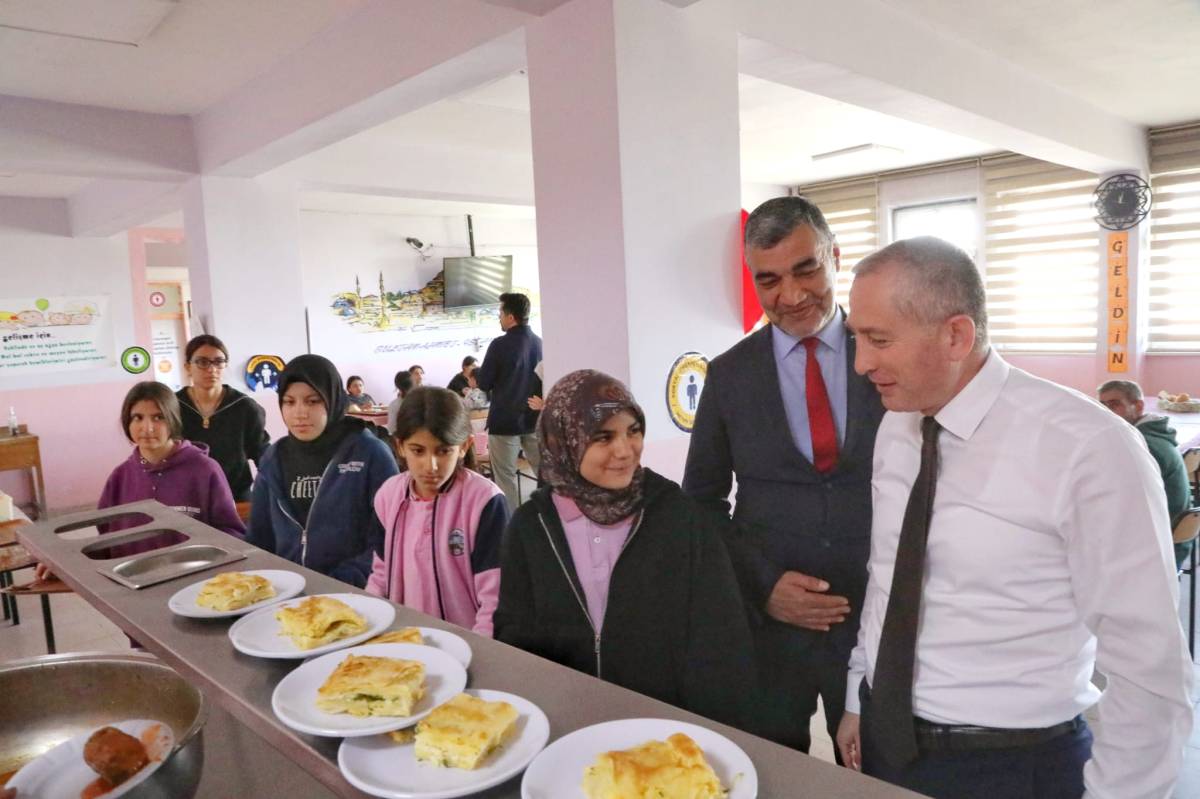 Ağrı’da minik futbolcuların şampiyonu belli oldu