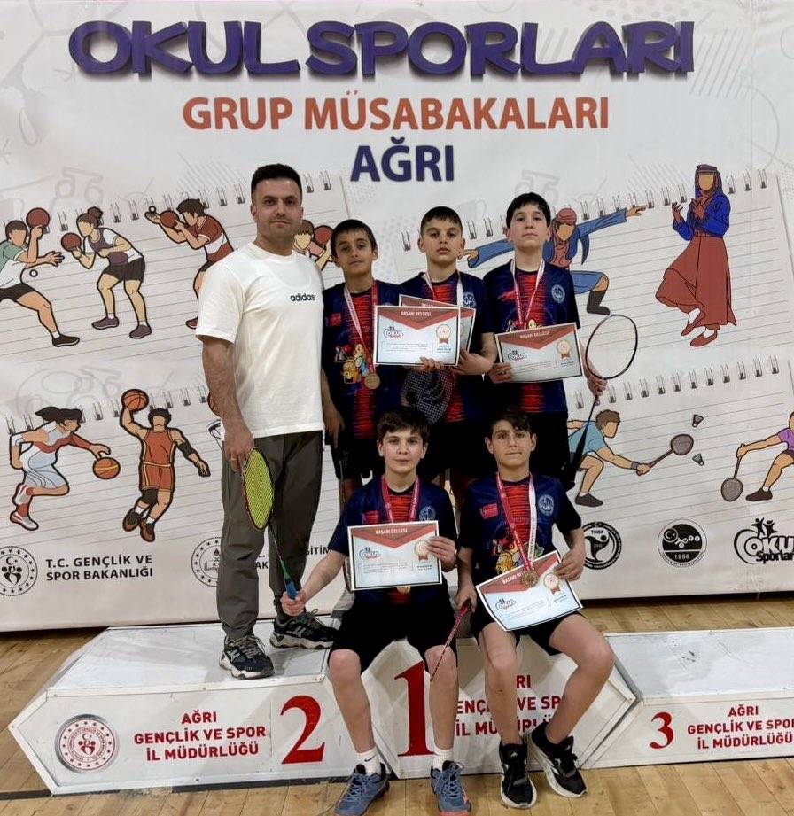 Ağrı’da badmintonun şampiyonu belli oldu