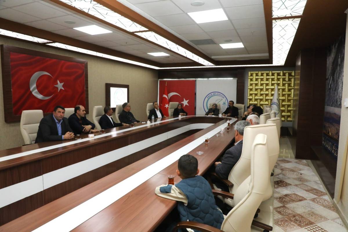 Erciş Belediyesi Muhtarlarla Mahalle Sorunlarını Görüştü