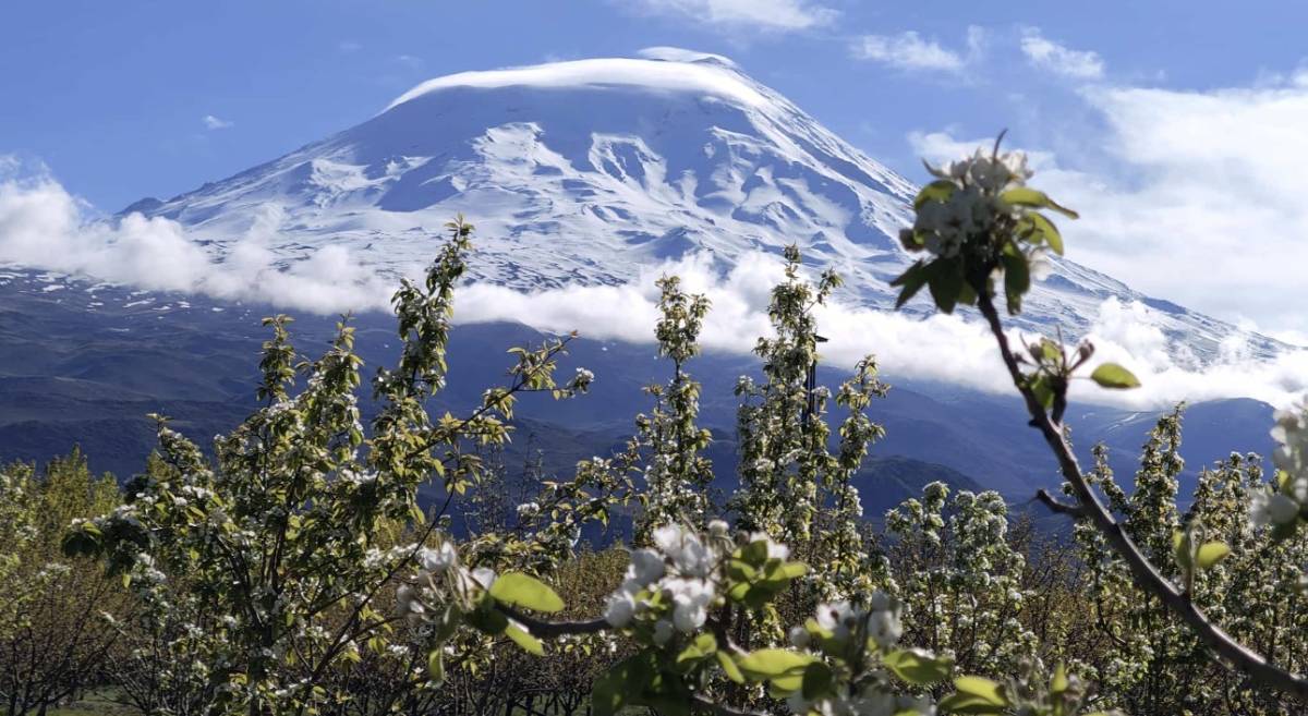 Ağrı Dağı’nın eşsiz manzarası büyüledi